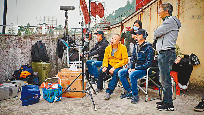 ◆《獅子山下的故事》片場花絮。受訪者供圖