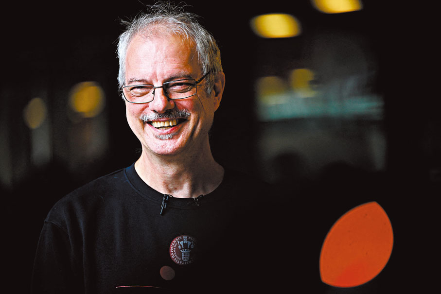 ◆梅爾達爾對於獲頒化學諾獎，表示心情激動。法新社