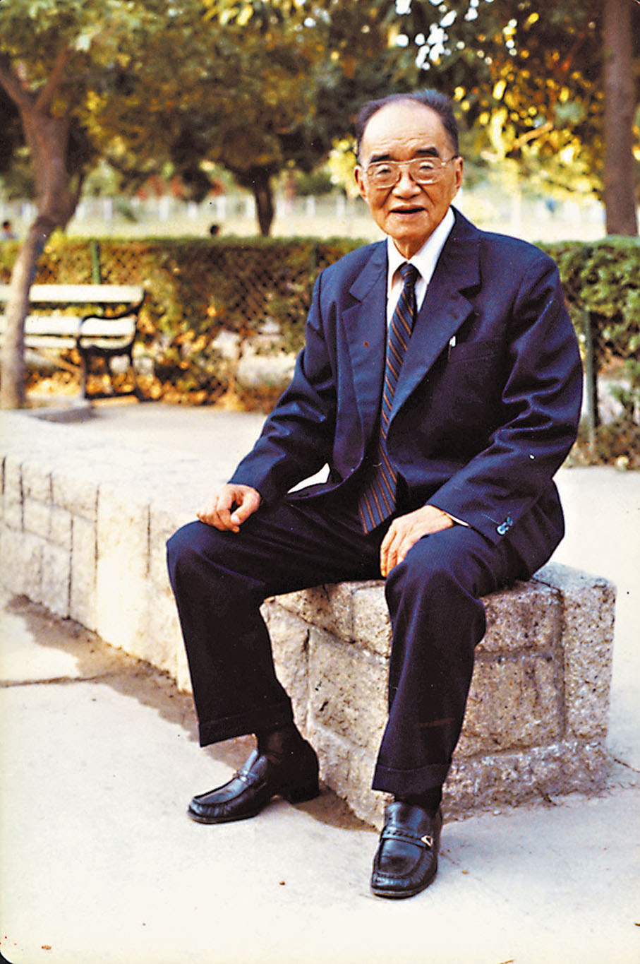 ◆1980年，徐鑄成在香港。