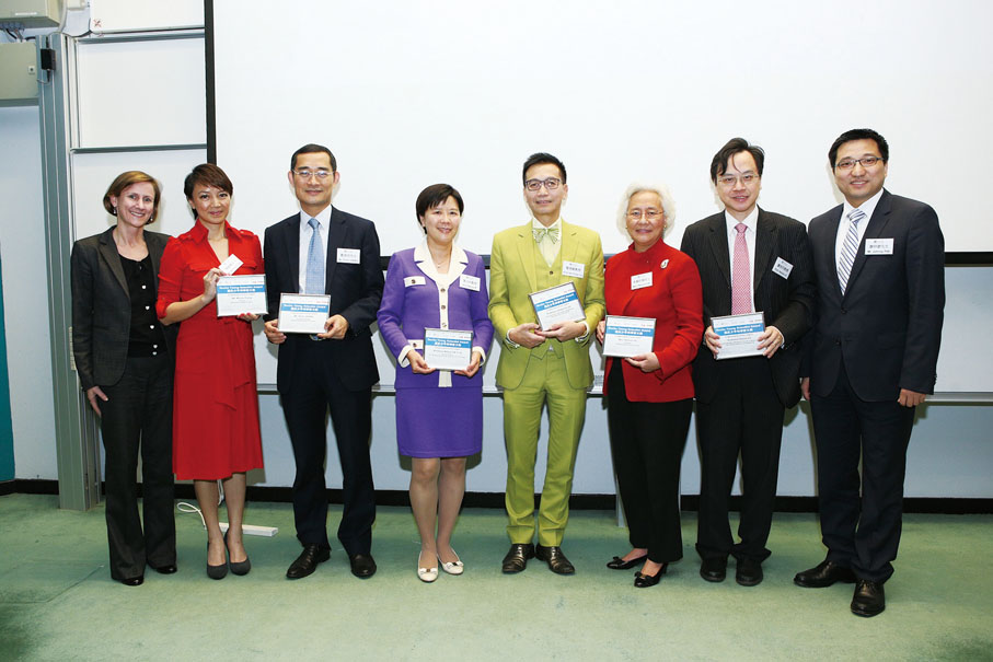 ■2013年，黎青龍教授擔任「羅氏少年科學家大獎」評判之一。