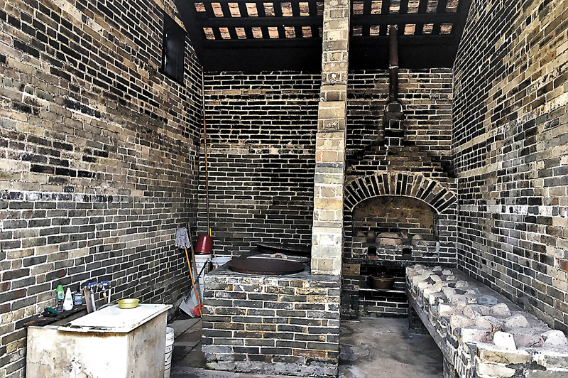 ◆仍保留當年大飯鑊。