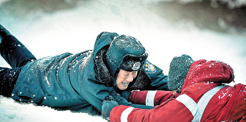 ◆絕境中互相幫忙，這就是關愛。