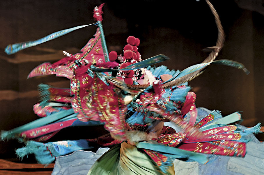 ◆徐子惠表演京劇《三戰張月娥》。