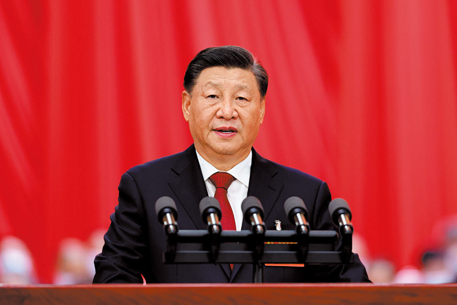 ◆中國共產黨第二十次全國代表大會昨日在北京人民大會堂開幕。習近平代表第十九屆中央委員會向大會作報告。 新華社