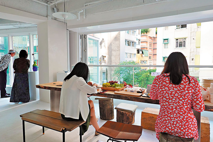 ◆除展廳外，iisuArt Space亦設置了一個互動空間。