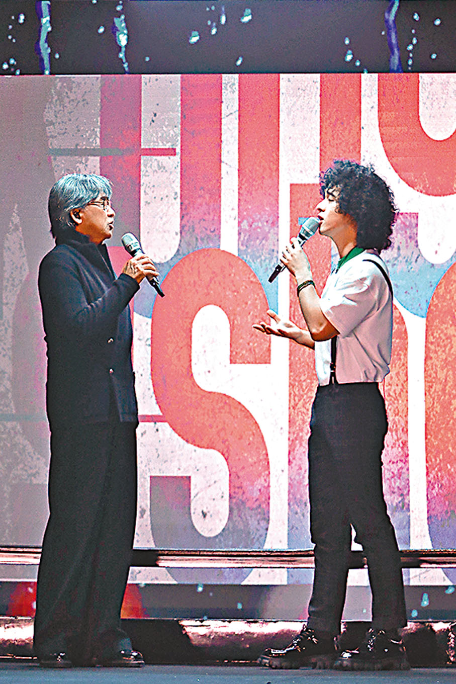 ◆林子祥與新生代歌手曾比特合唱的《單車》獲網民大讚。