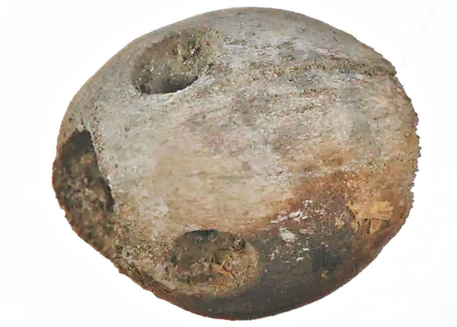 ◆烽燧遺址出土的骨鳴鏑。