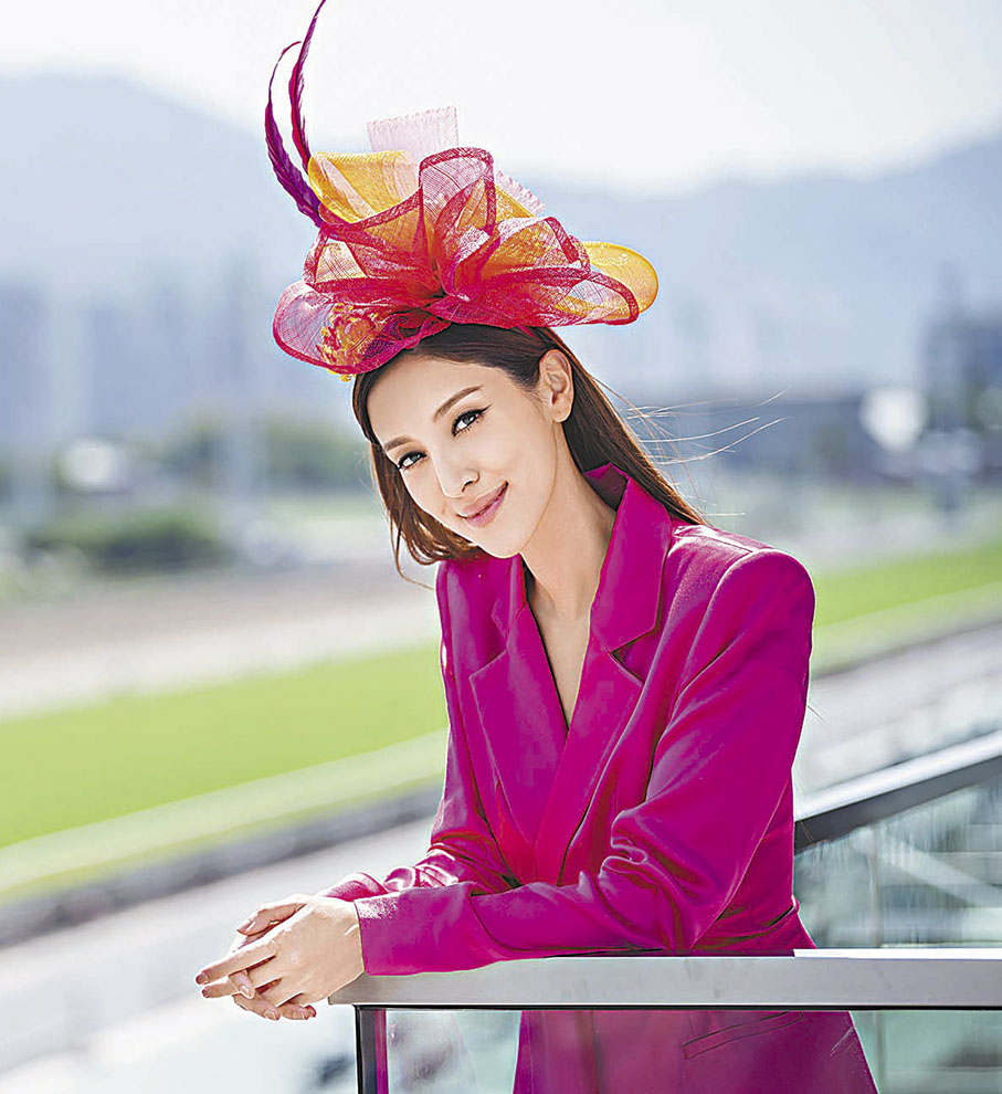 ◆ 陳凱琳希望服裝顏色、配搭、髮型都做到最好。