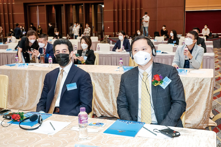 ◆左起：卡塔爾領事Mr.Nasser Saleh Al-Abdulghani、多米尼加共和國副領事Mr. Kow Sam Lam Yeung。