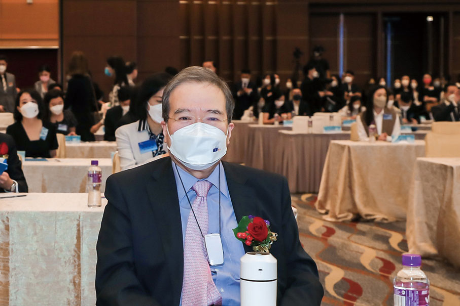 ◆全國政協常委胡定旭。