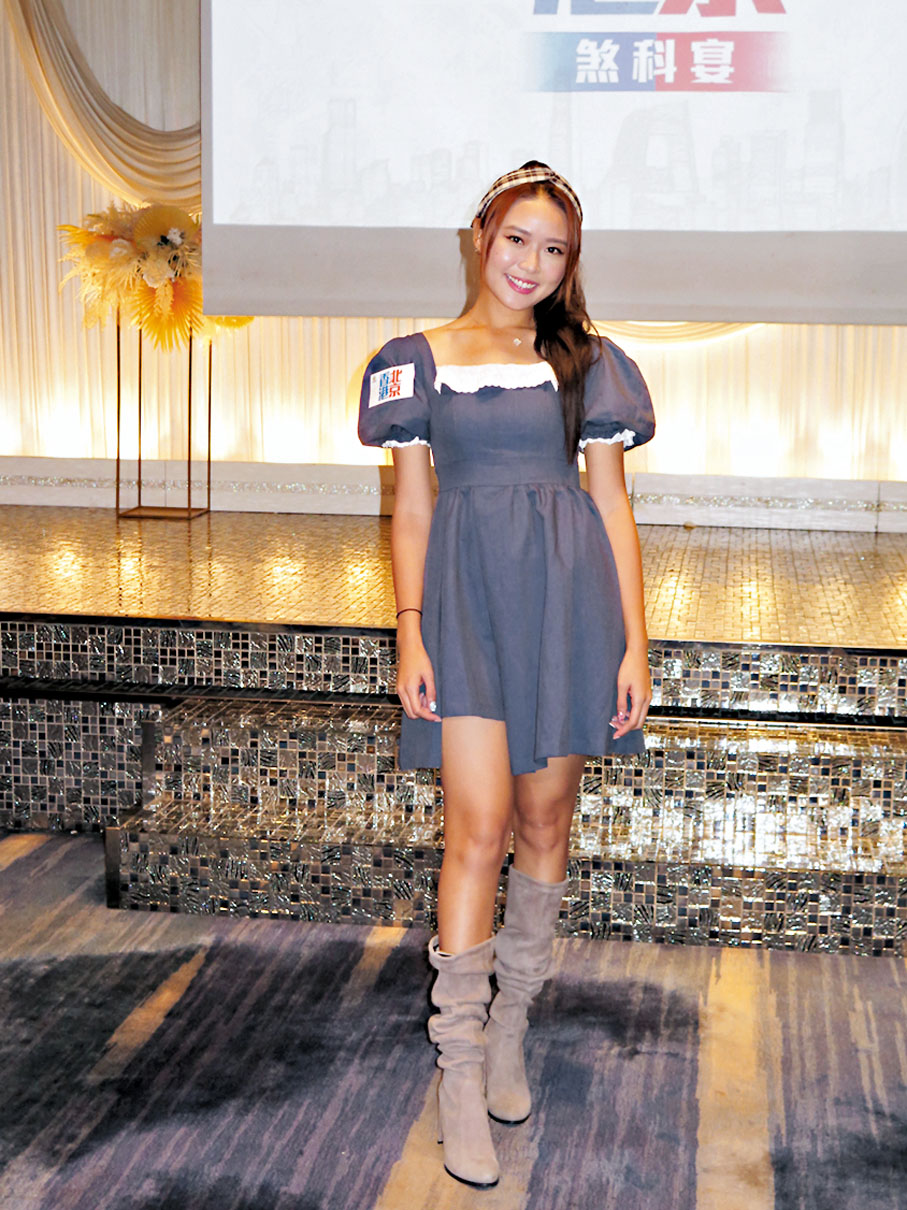 ◆戴祖儀自言難忍口長肥了。