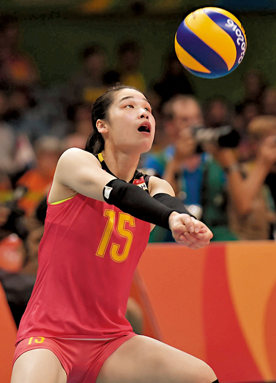 ◆林莉希望能把女排精神帶進校園。  新華社