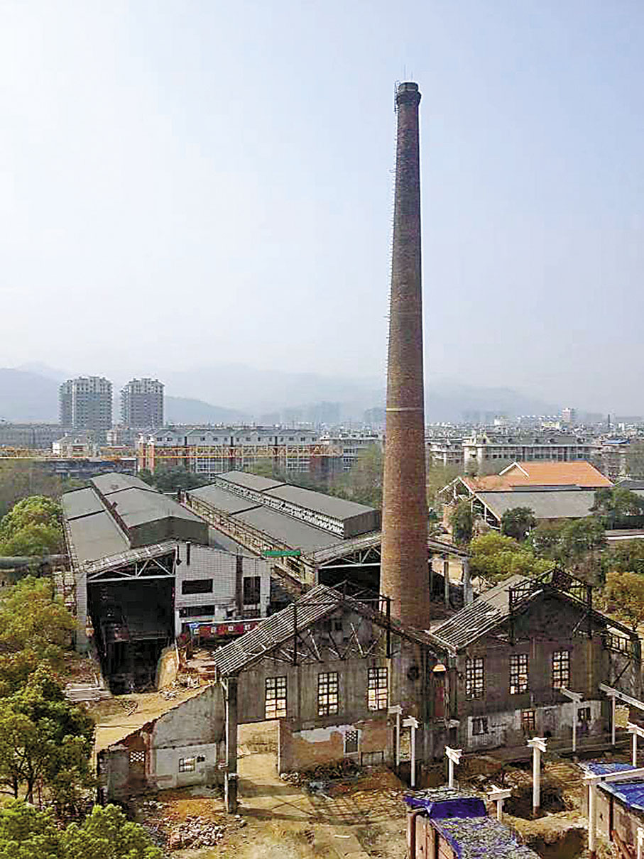 ◆昔日荒涼破敗的宇宙瓷廠。 香港文匯報江西傳真