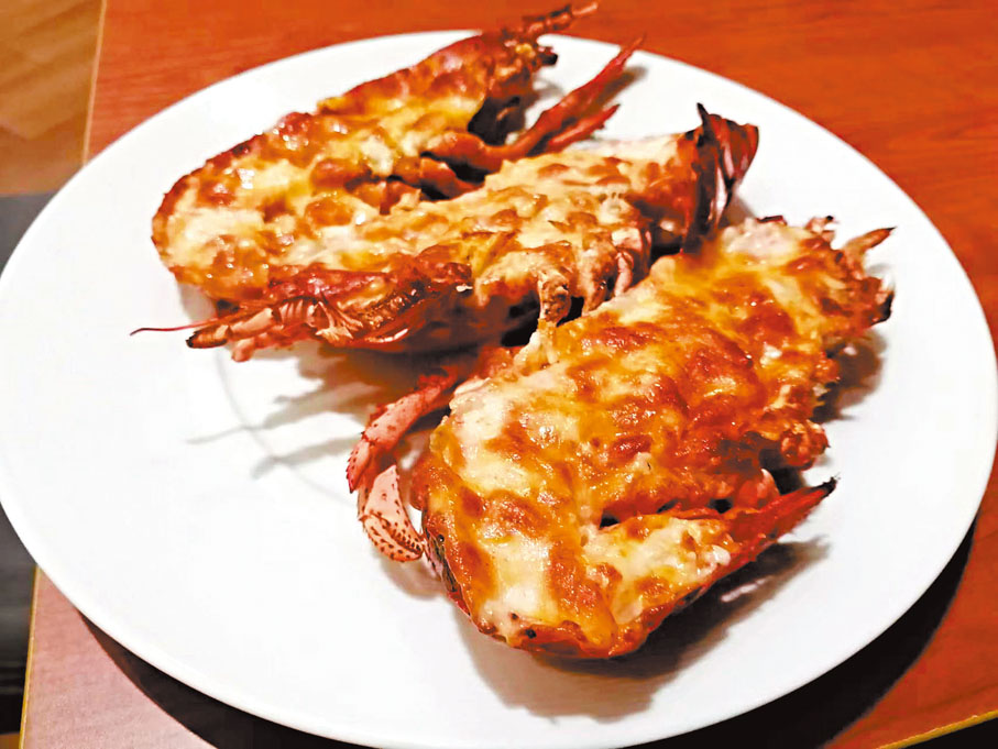 ◆白蘭地火炙芝士白汁焗龍蝦