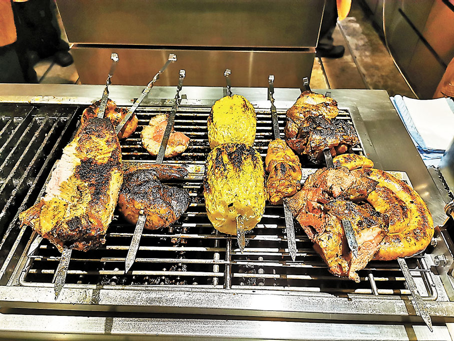 熱葷區的燒烤站