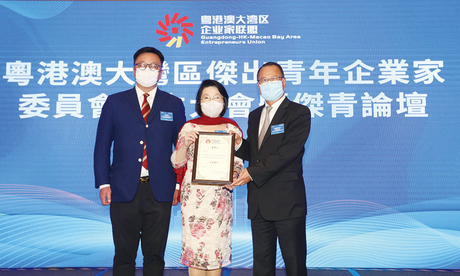 ◆ 蔡關穎琴被聯盟委任為傑青委員會名譽顧問。