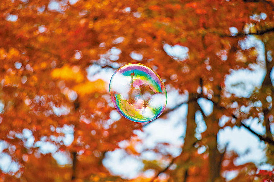 ◆在南山公園拍攝的映射出首爾塔的肥皂泡。