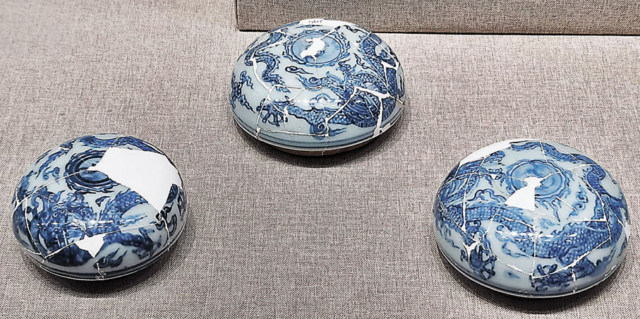 ◆青花龍紋器蓋