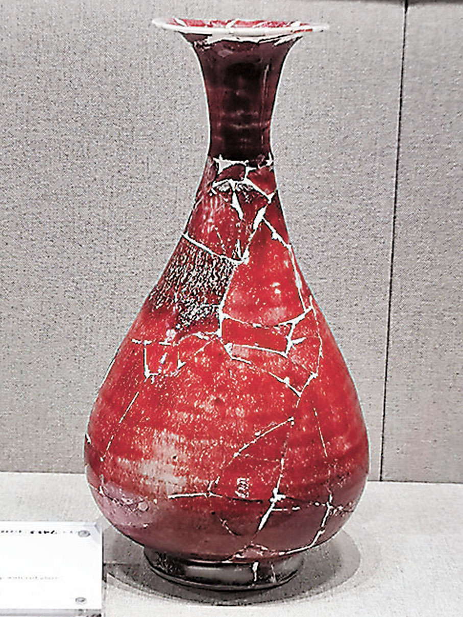 ◆紅釉玉壺春瓶