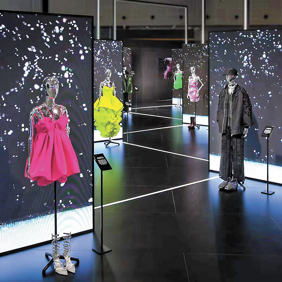 ◆ H&M元宇宙成衣系列採用了諸多創新及環保材質。香港文匯報記者夏微 攝