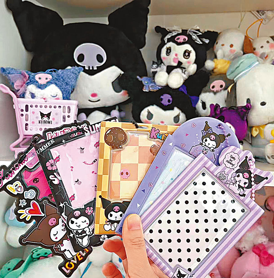 ◆杜辰曦和粉絲們互動用的獎品。 網絡截圖