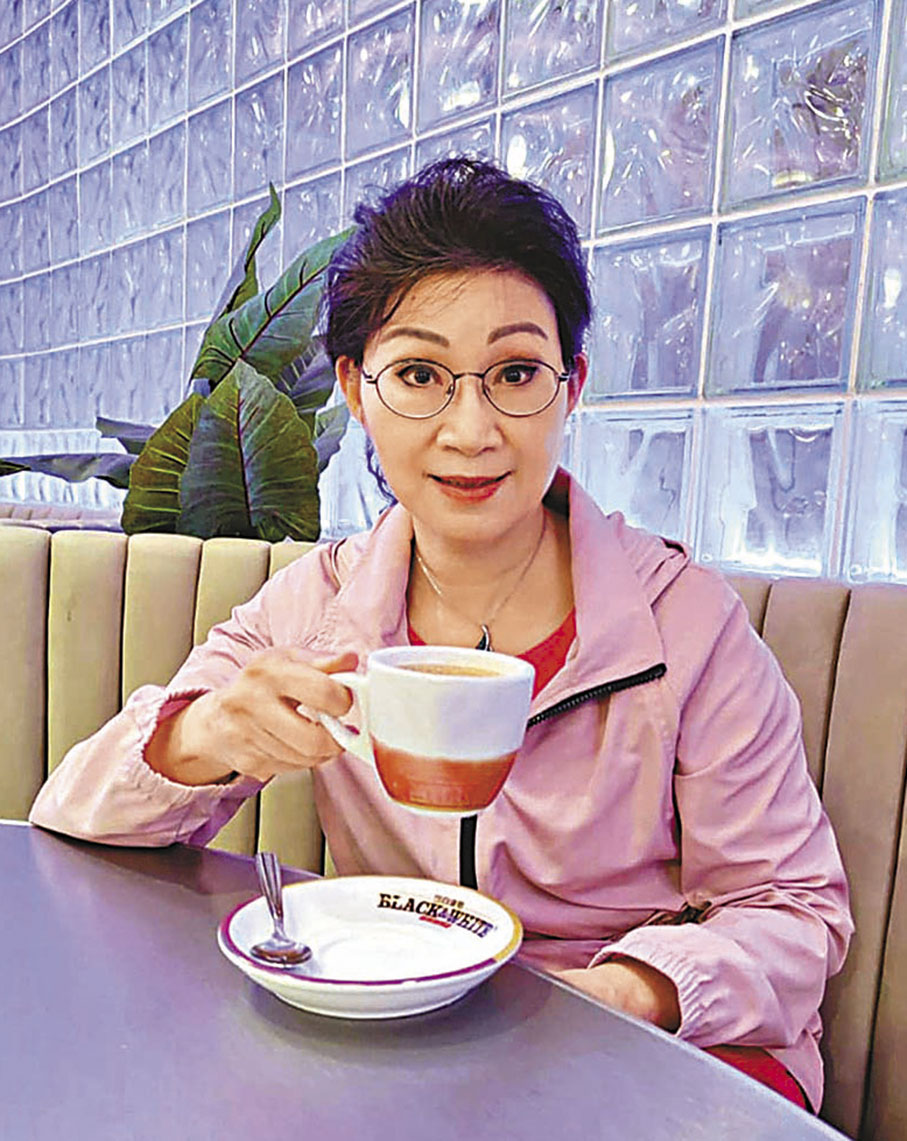 ◆文劍斐是時髦女子，鍾愛粵劇。