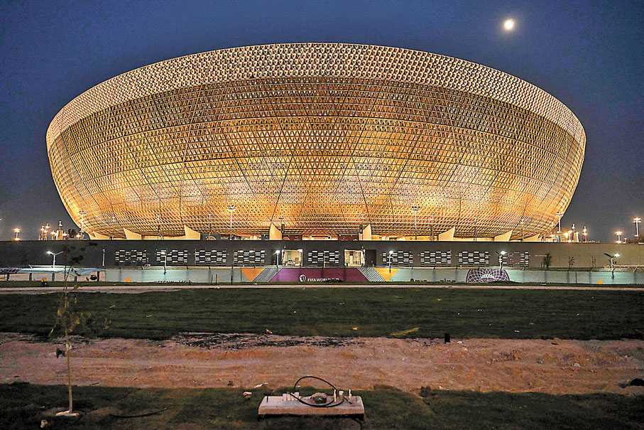 路薩爾地標球場—中國企業承建 巨型金碗見證王者誕生