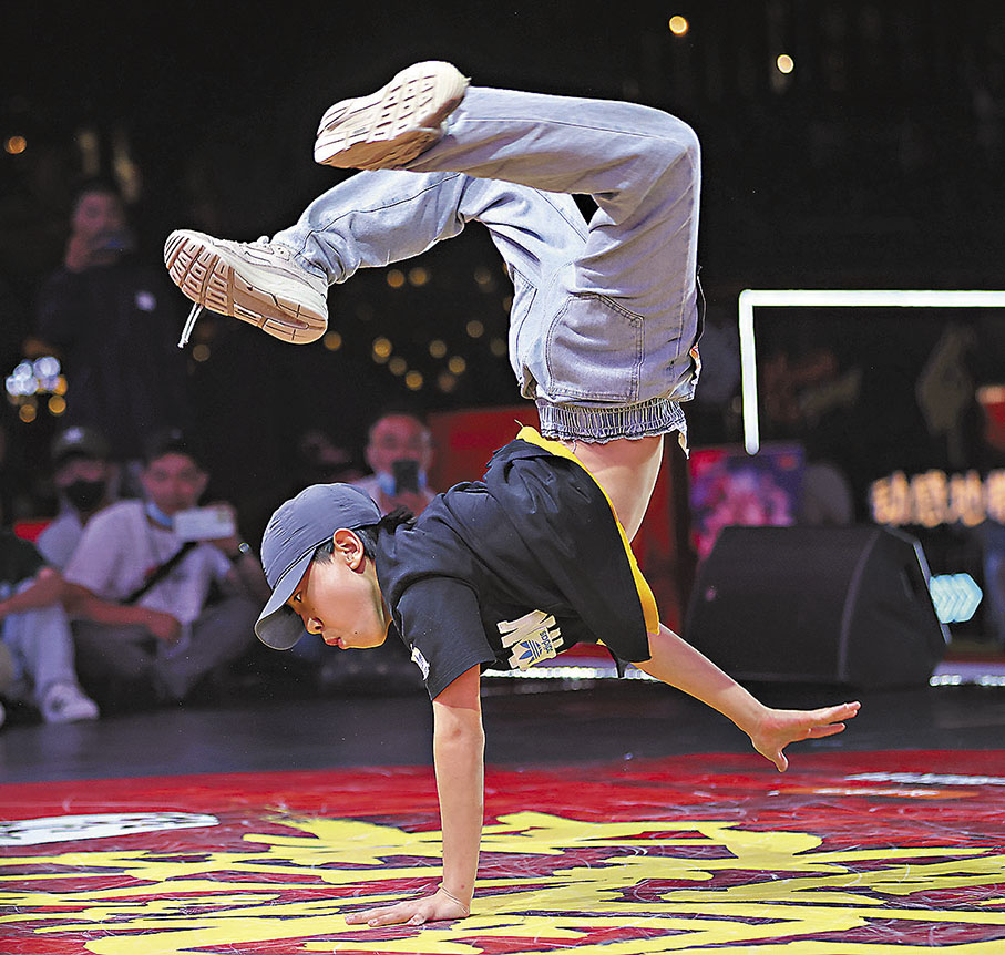 ◆《授之以琴》展現高山流水的國風意境。 視頻截圖