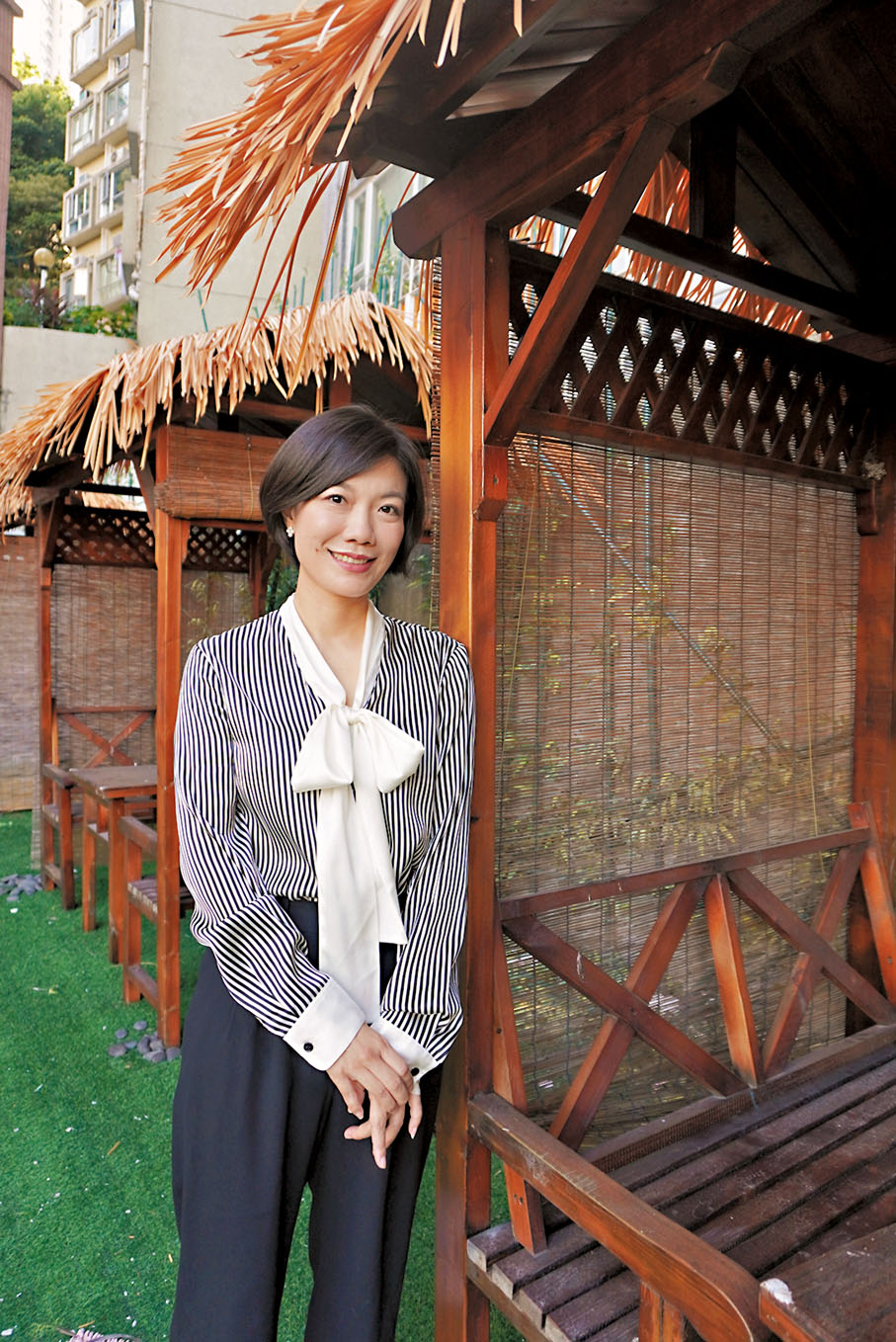 ◆由於父親喜歡唱歌，耳濡目染下，龍婷也愛上唱歌。