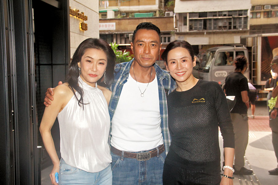 ◆右起：宣萱、姜皓文和張慧儀合拍新劇。