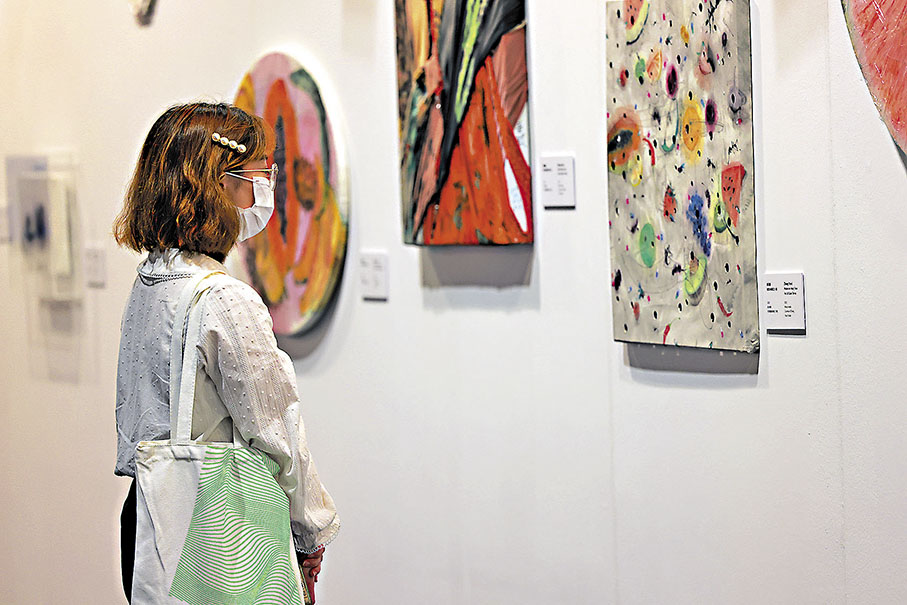 ◆章燕紫的《她的24章節》吸引觀眾目光。  「藝文香港」提供