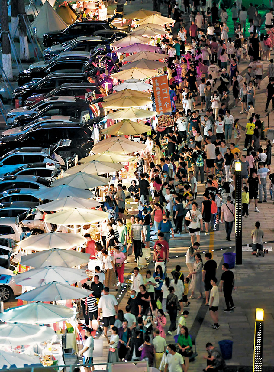 ◆小熊集市主理人稱，周末或節假日，來集市逛街的市民非常多。受訪者供圖