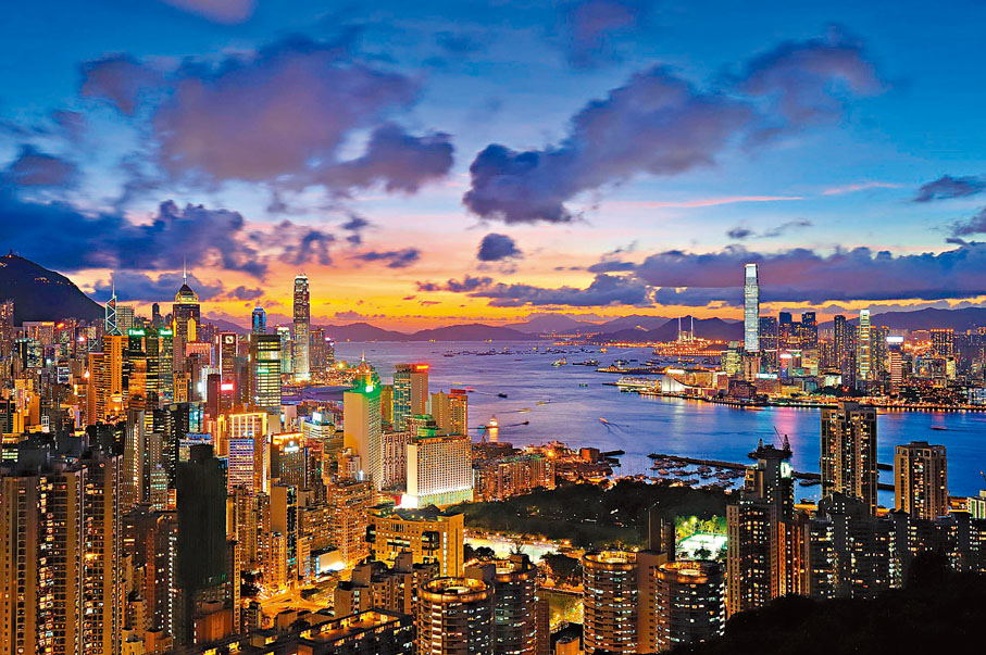 ◆兩電電價遠高於深圳、澳門、台灣，有議員建議購買內地電力，廣開香港「電源」。 資料圖片