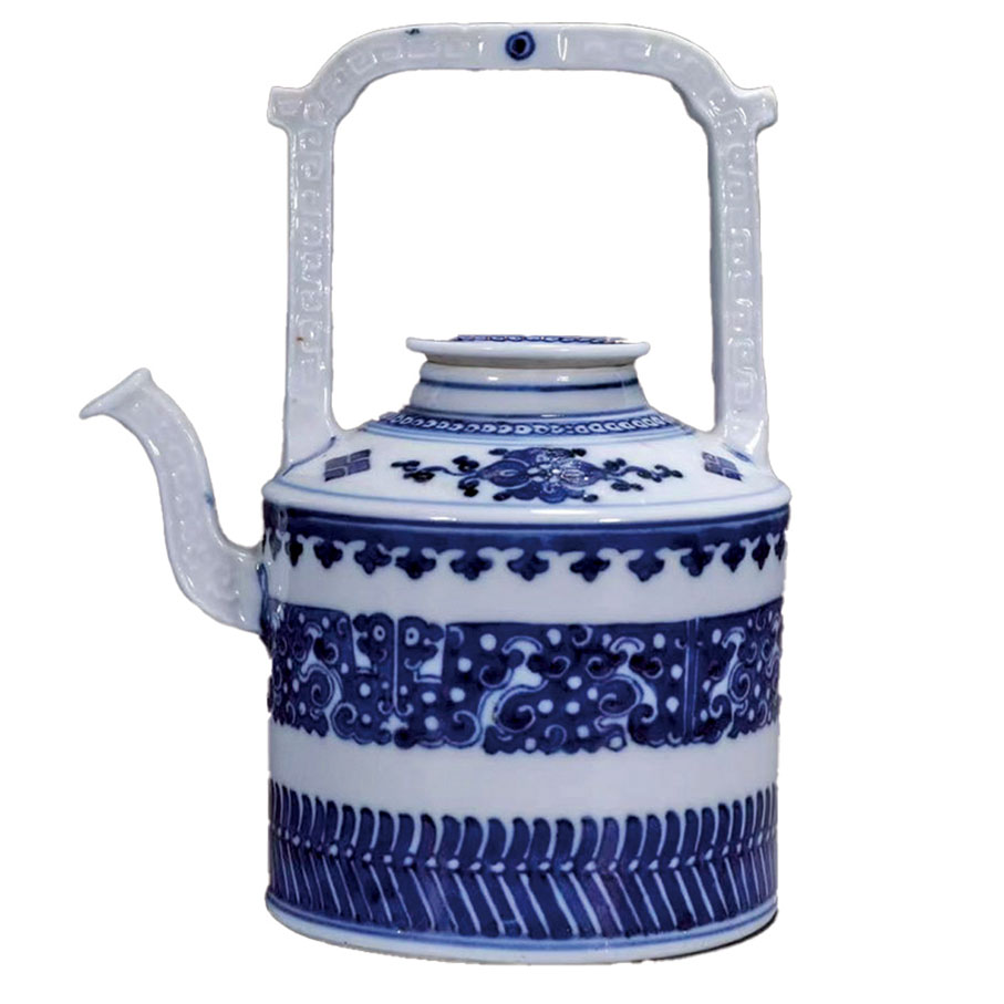 ◆ 乾隆 青花夔龍紋提樑壺