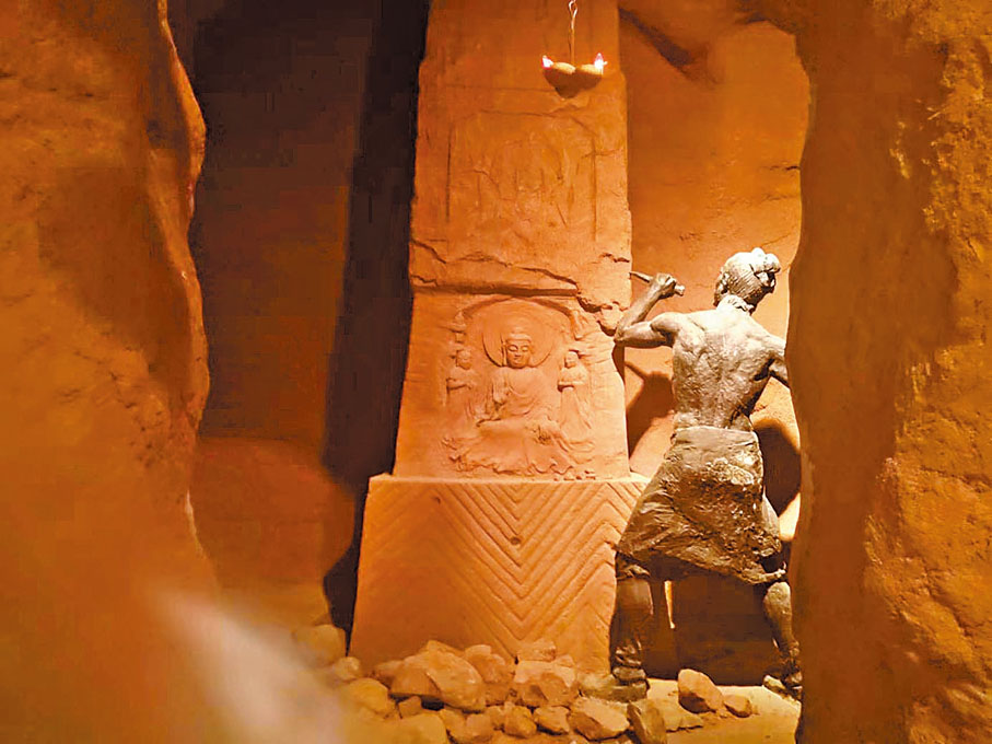 ◆博物館內描繪古人開鑿石窟的場景