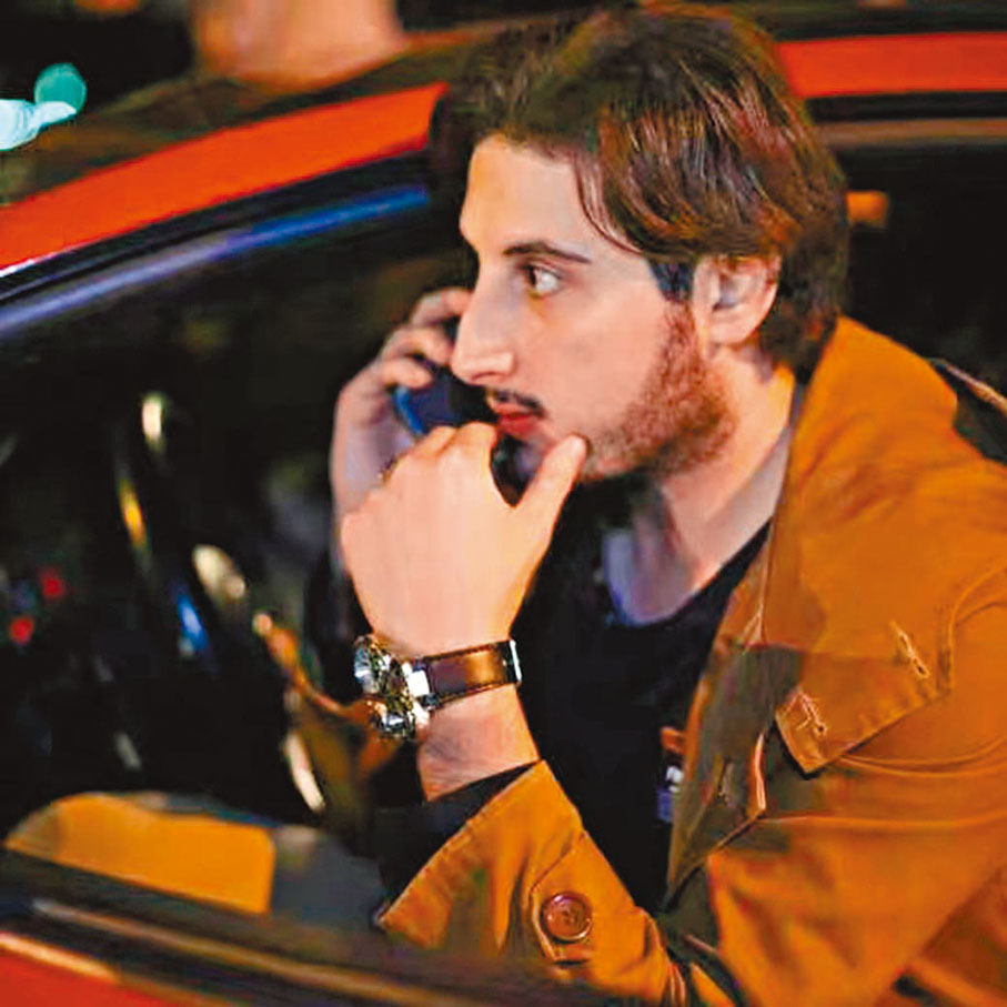 ◆埃米爾的現代劇角色可以很帥氣。