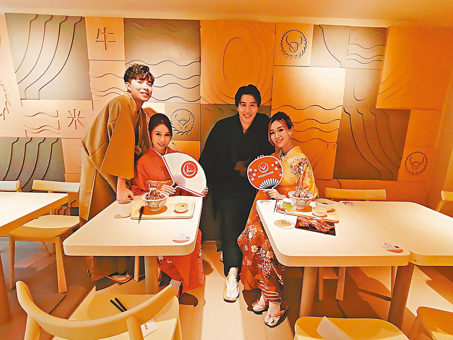 ◆ 全新日系咖啡店，採用機械人送餐。