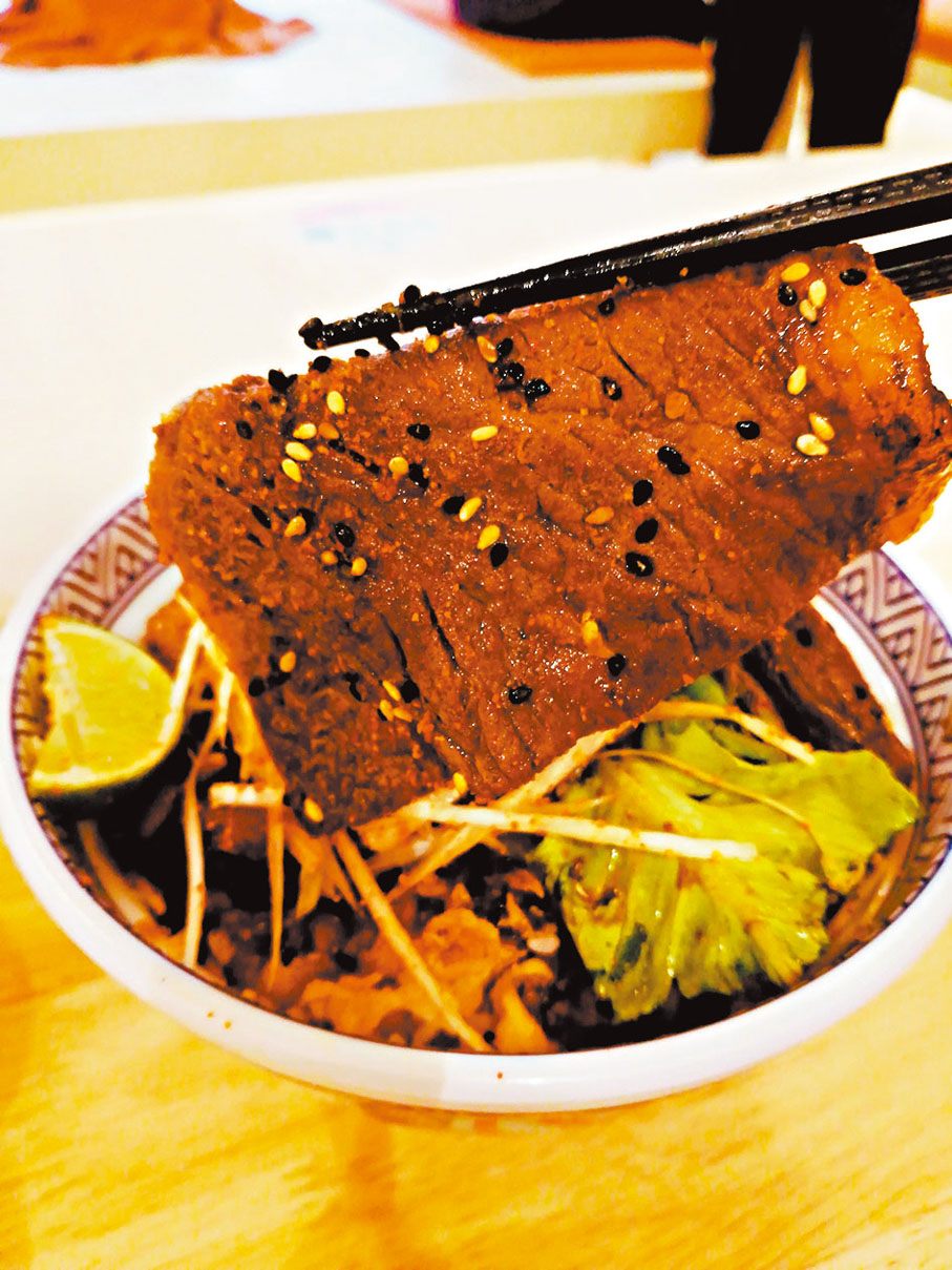 ◆ 特上和牛丼肉質軟嫩。