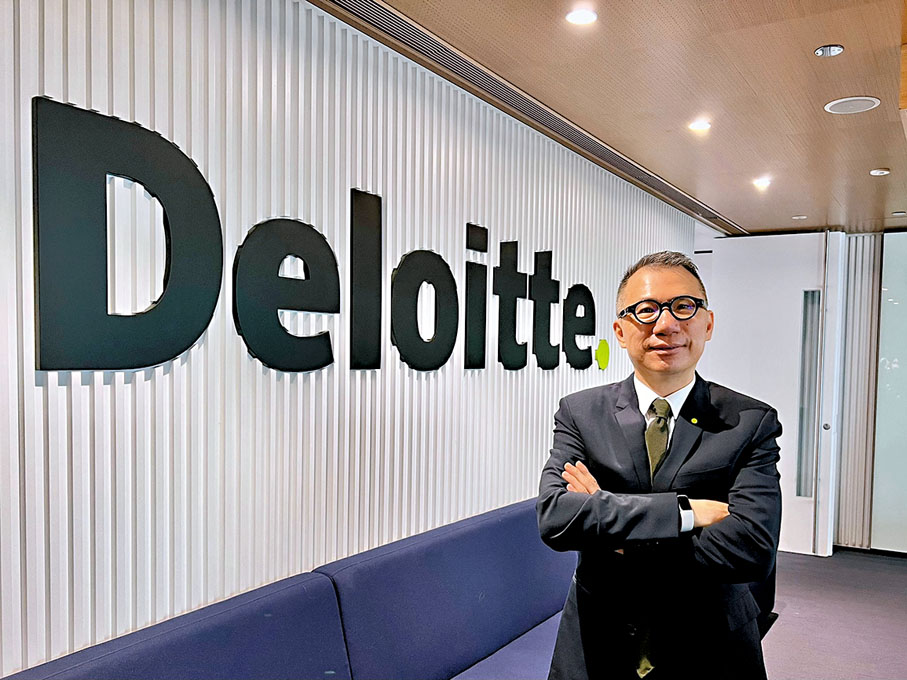 ◆德勤中國首席執行官曾順福稱，計劃通過一系列多元化培訓和指導項目，幫助學生提升國際視野，了解新興科技和商業趨勢，並接觸跨地域的工作環境。香港文匯報記者郭木又  攝