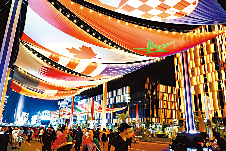 ◆盧塞爾由小漁村變身成大都會。香港文匯報特派記者郭正謙  攝