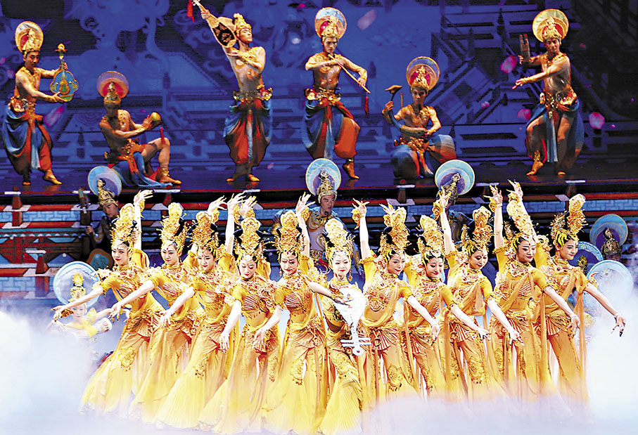 ◆舞劇《絲路花雨》的問世，引起了舞蹈界極大關注。