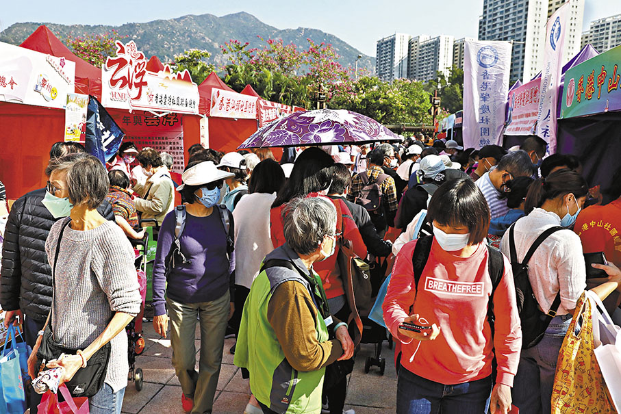 ◆ 第二屆「家鄉市集」昨日開鑼，人氣旺盛。 香港文匯報記者萬霜靈  攝