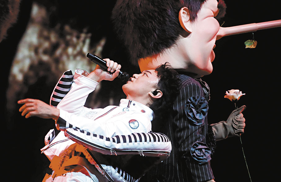 ◆Eason從歌聲中帶引大家反思環保。