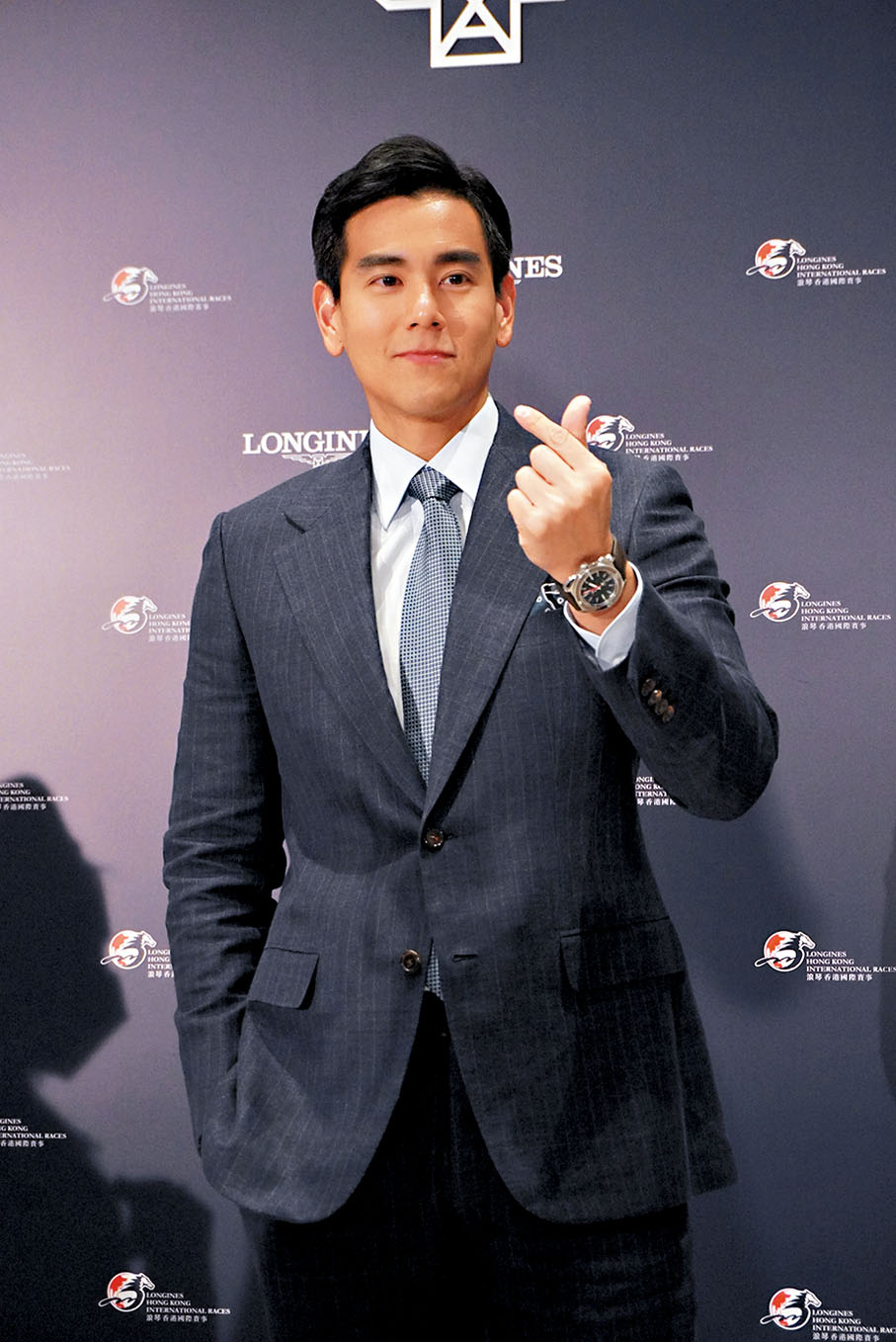 ◆彭于晏大派心心。