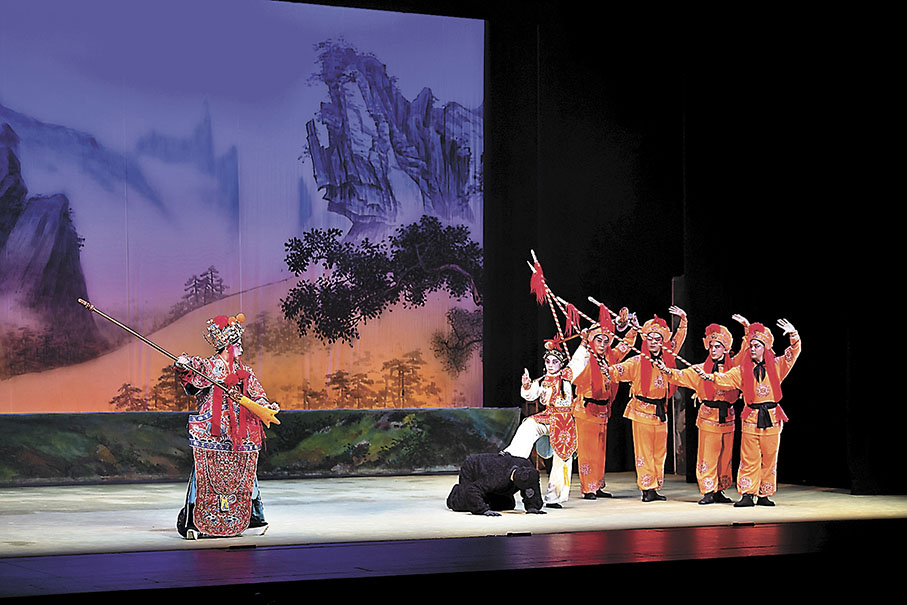 ◆吳倩衡、張肇倫演出《寶蓮燈之劈山救母．闖華山》。