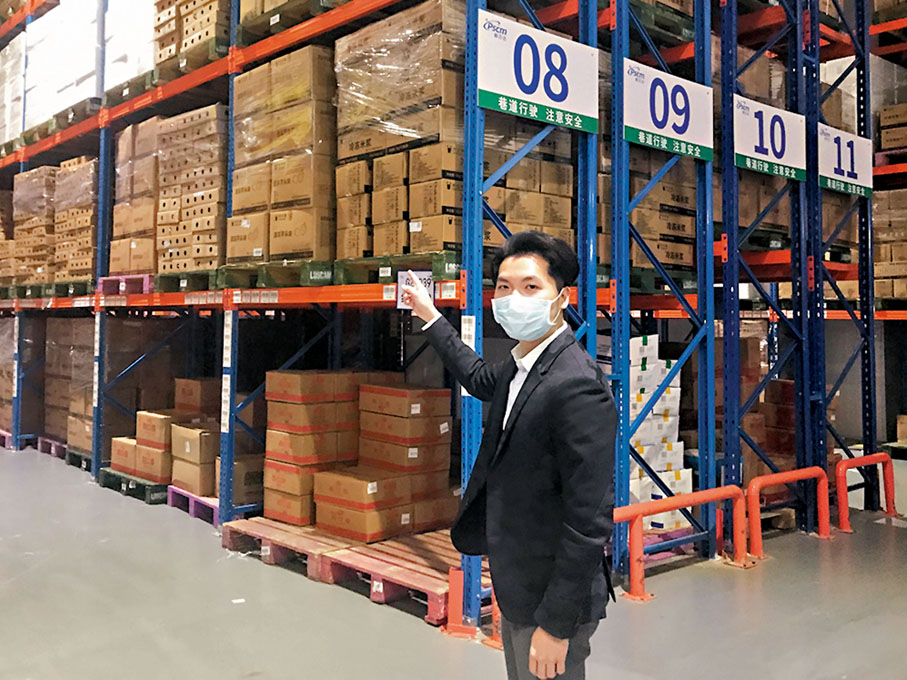 ◆梁豪榮指，公司建起了現代化物流倉儲設施，接下來將全力開拓國內國外市場。