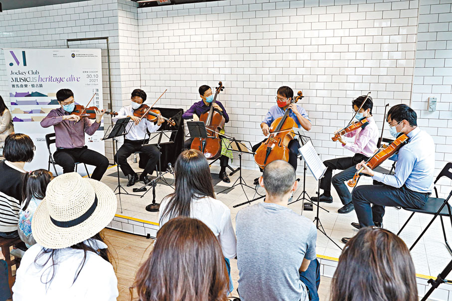 ◆誼樂社曾在牧場演奏充滿田園氣息的樂章。誼樂社供圖