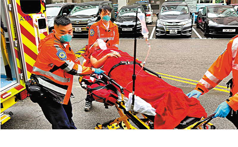 ◆車禍中，被撞至盆骨及雙腿骨折重傷的清潔女工送院。