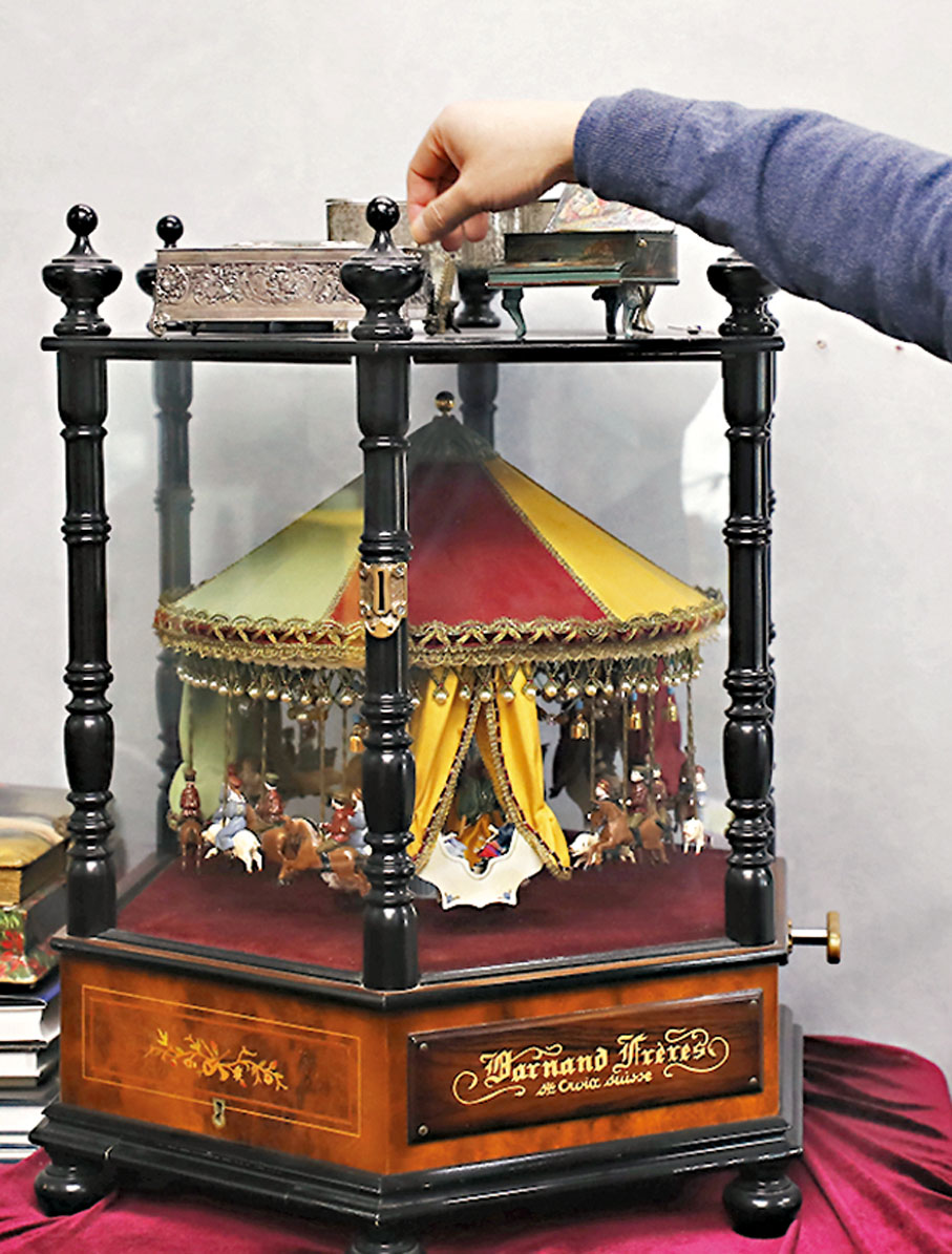 ◆沈墨寧收藏的音樂盒。