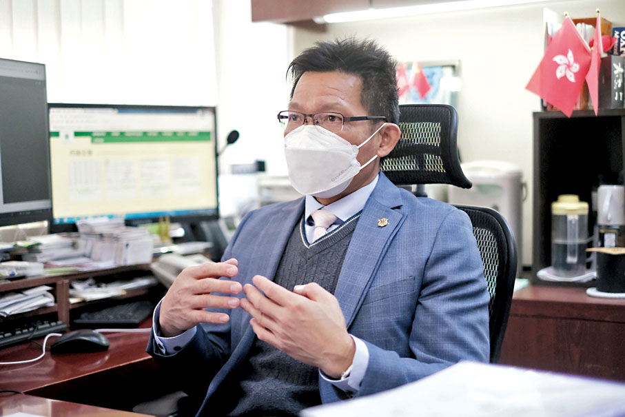 ◆朱偉林認為跨境學生家庭面臨的困難是前所未有。 香港文匯報記者涂穴  攝
